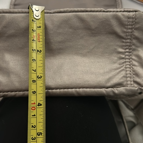 Kipling grey & silver Metallic Messenger Bag Durable, Functional and CUTE! - Picture 6 of 13